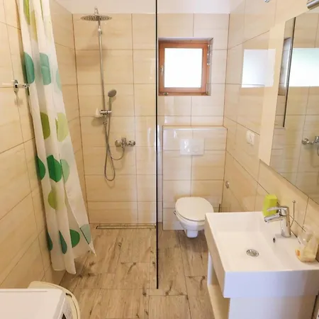 Feriehus Secluded With Pool And Hot Tub Lecevica